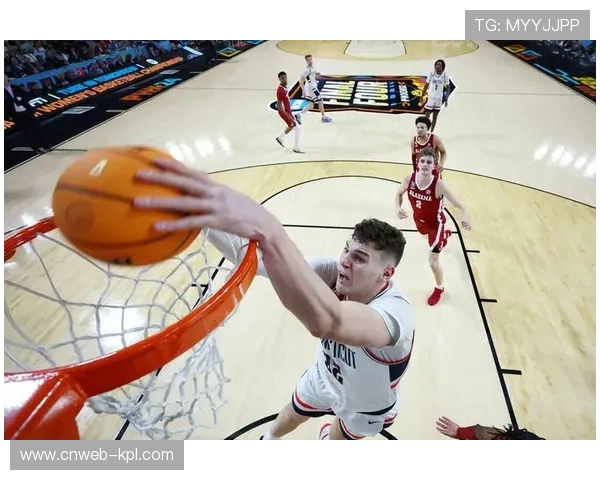 康涅狄格阳光队不敌明尼苏达山猫,卡尔顿空砍22分